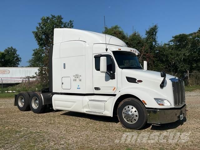 Peterbilt 579 Prime Movers