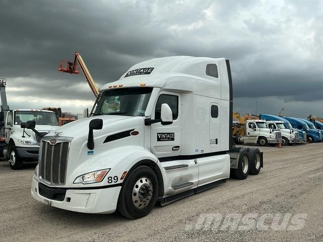 Peterbilt 579 Prime Movers