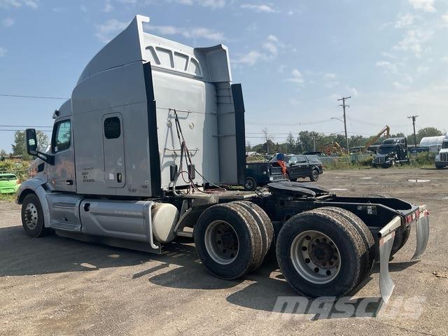 Peterbilt 579 Prime Movers