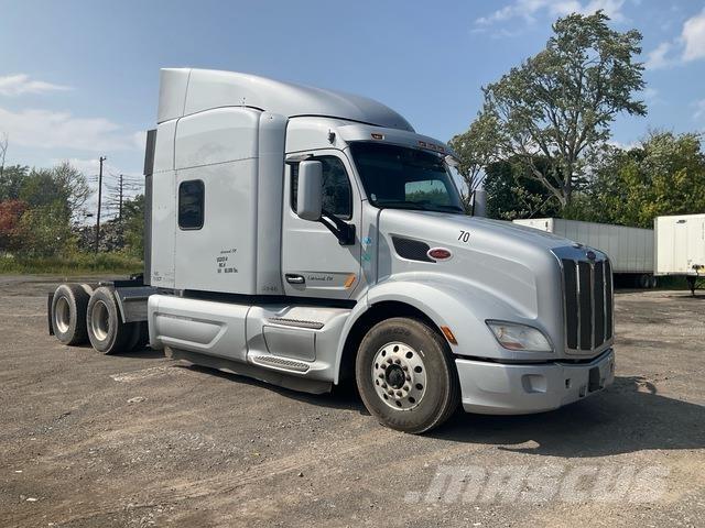 Peterbilt 579 Prime Movers
