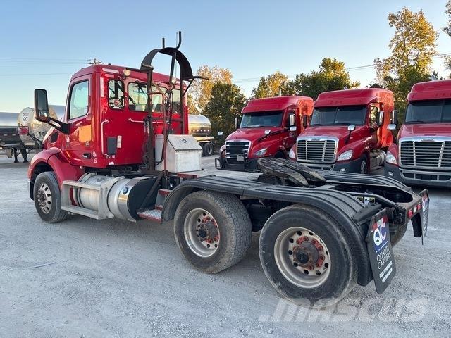 Peterbilt 579 Prime Movers