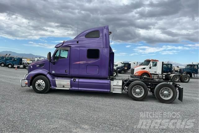 Peterbilt 587 Prime Movers