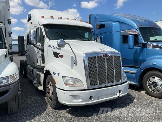 Peterbilt 587 Prime Movers
