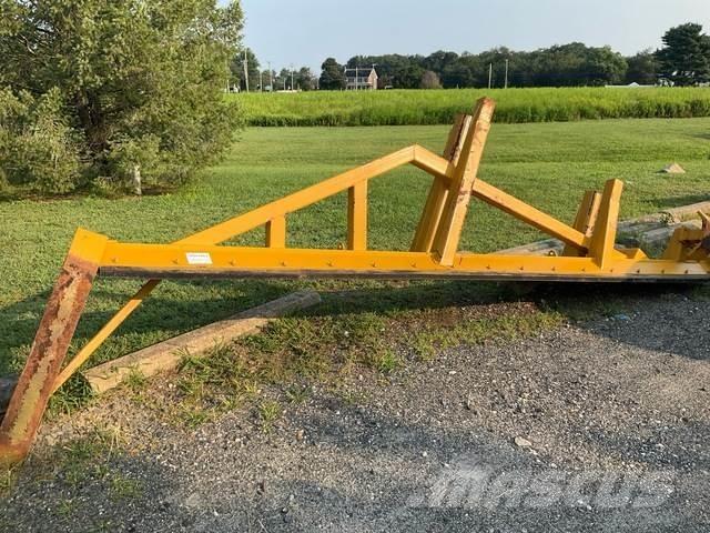  Pro-Tech LP18L Snow blades and plows