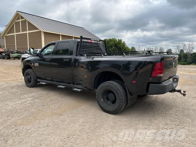 RAM 3500 Pick up/Dropside