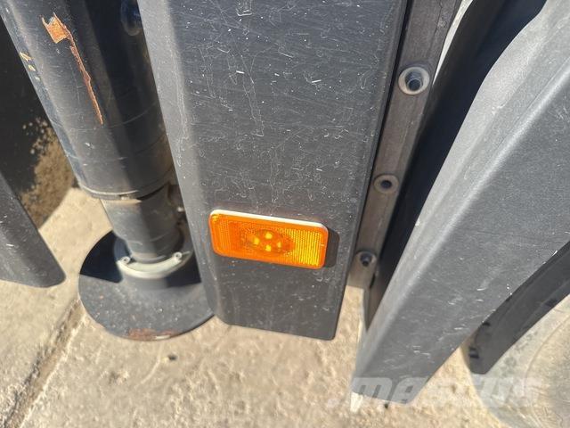 Renault C380 Truck mounted cranes