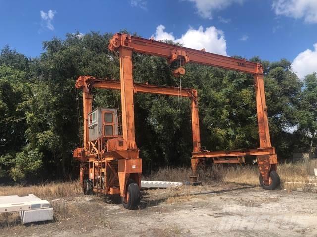  Ropco I440T Overhead and gantry cranes