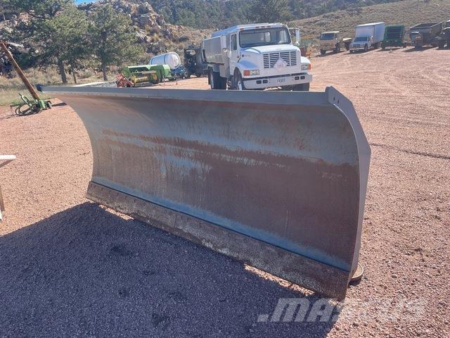  RY Ind. Snow blades and plows