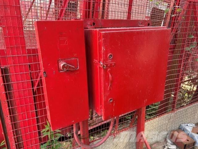 SAJ 9 Hoists and material elevators