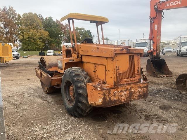 Sakai SV70TF Single drum rollers