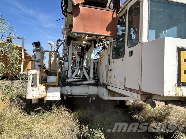 Sandvik DR460 Surface drill rigs