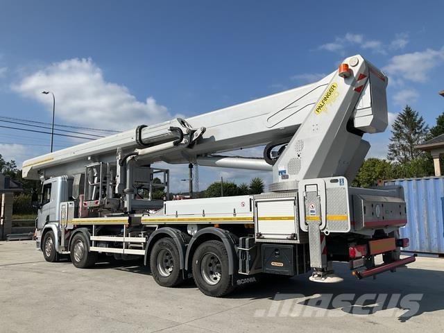 Scania P410LB Truck mounted platforms