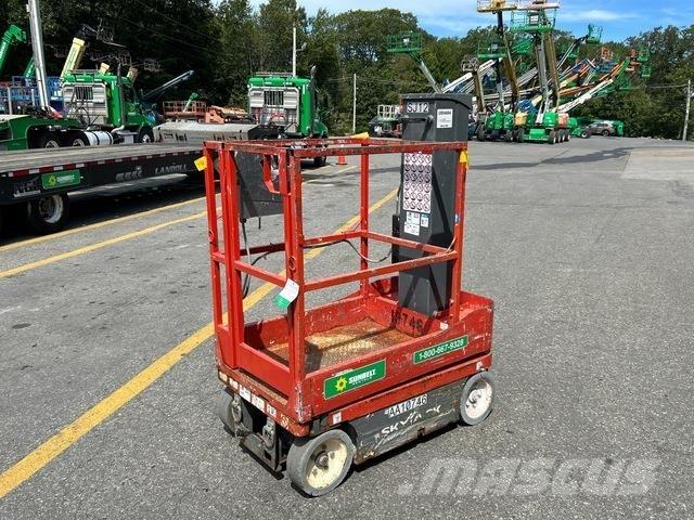 SkyJack SJ12 Used Personnel lifts and access elevators