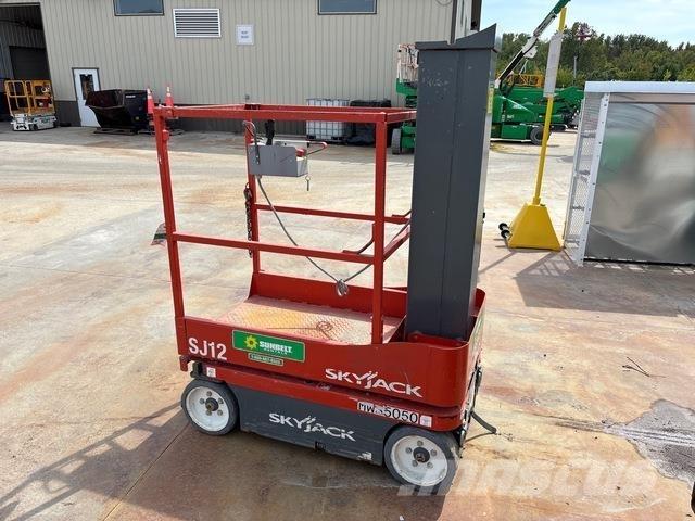 SkyJack SJ12 Used Personnel lifts and access elevators