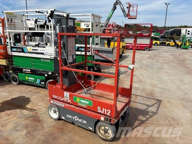 SkyJack SJ12 Used Personnel lifts and access elevators