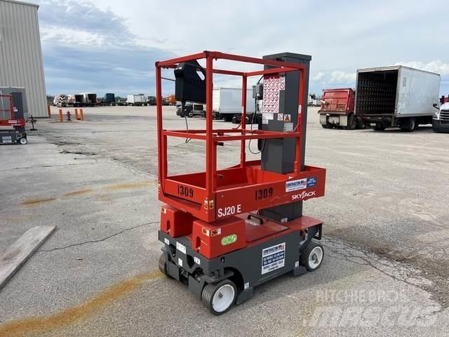 SkyJack SJ20E Used Personnel lifts and access elevators