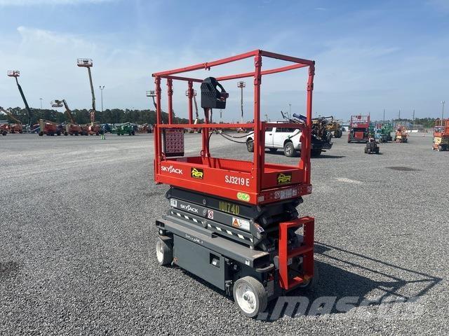 SkyJack SJ3219 Scissor lifts