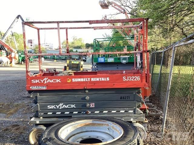 SkyJack SJ3226 Scissor lifts