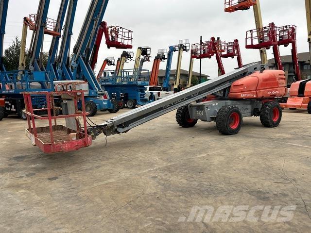 SkyJack SJ61T Telescopic boom lifts