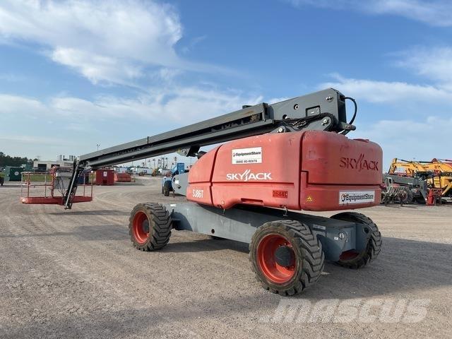 SkyJack SJ86T Telescopic boom lifts