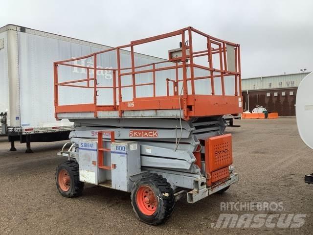 SkyJack SJ8841 Scissor lifts