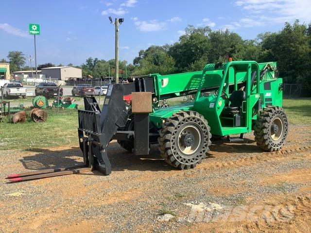 SkyTrak 10042 Telescopic handlers