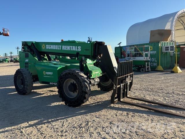 SkyTrak 8042 Telescopic handlers