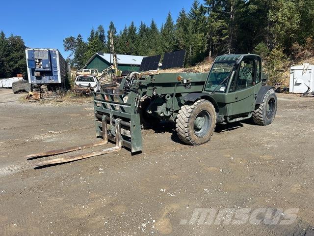 SkyTrak MMV Telescopic handlers