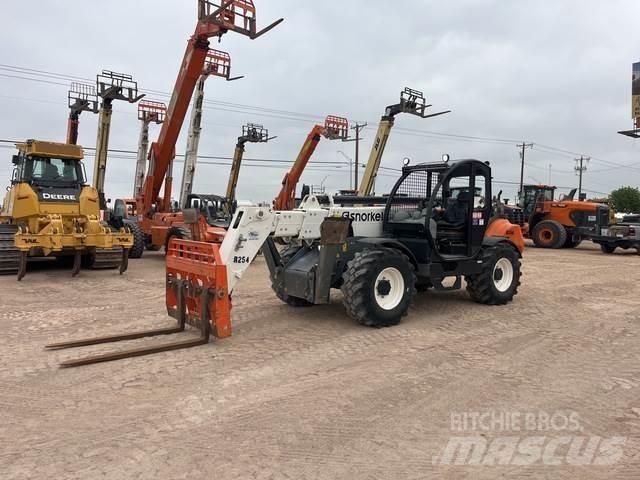 Snorkel SR1054 Telescopic handlers