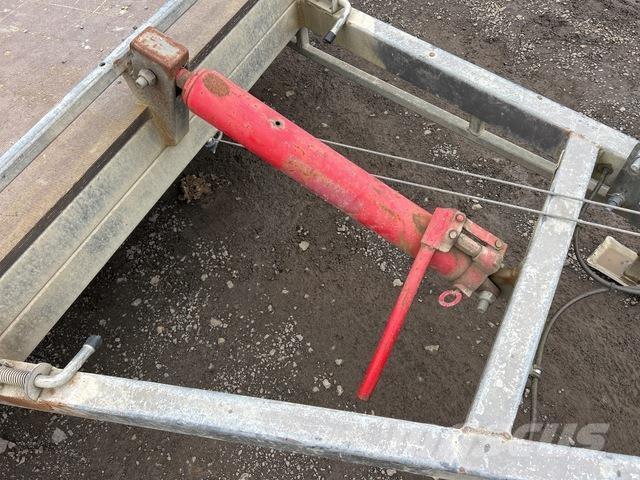  Stance Flatbed/Dropside trailers