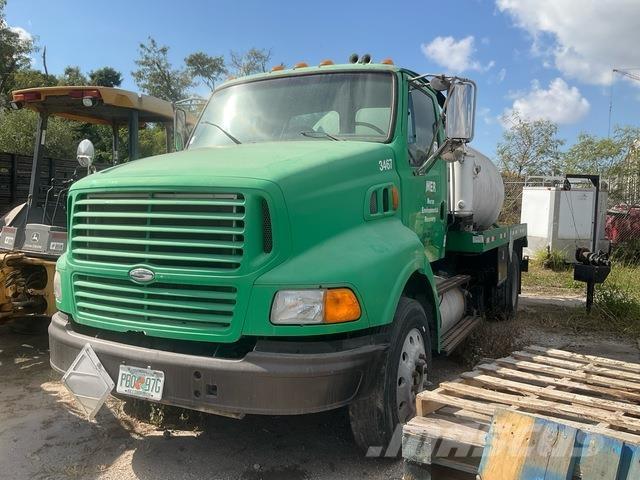 Sterling A9513 Commercial vehicle