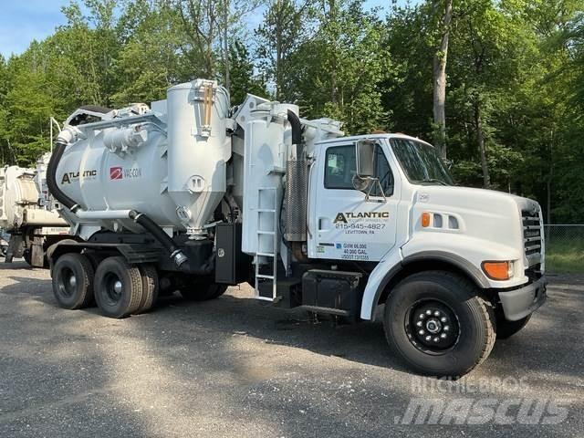 Sterling L9500 Crawler excavators