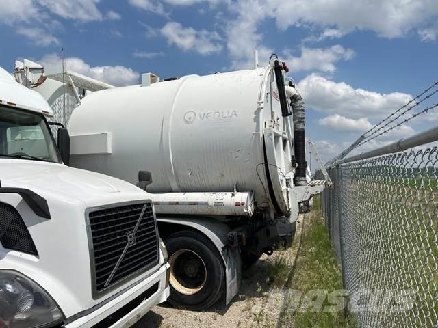Sterling L9500 Commercial vehicle
