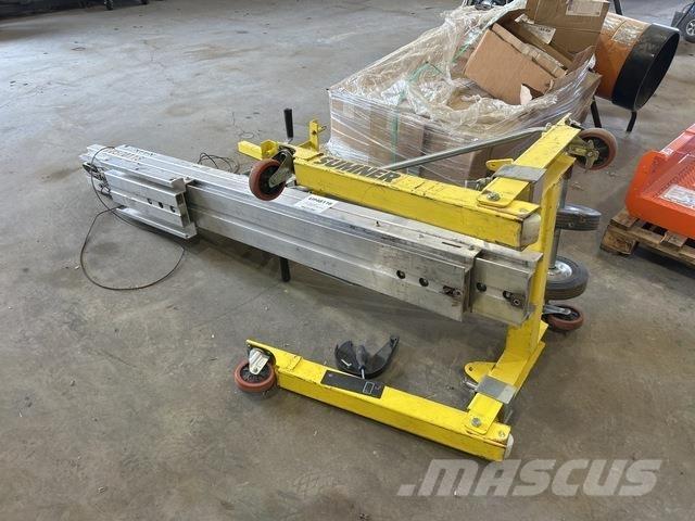 Sumner 2112 Hoists and material elevators