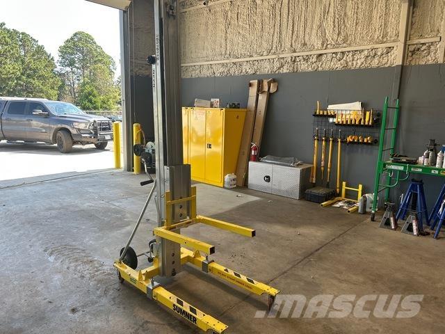Sumner 2112 Hoists and material elevators