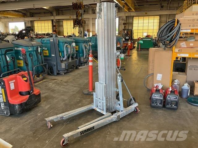 Sumner 2124 Hoists and material elevators