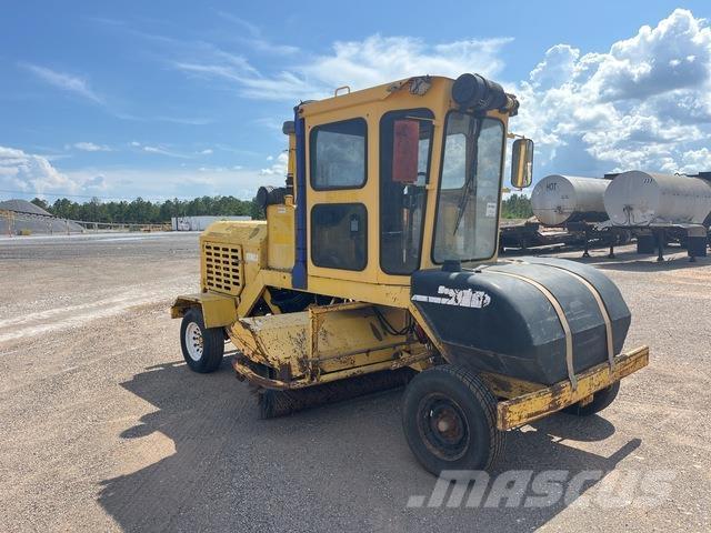 Superior DT80J Indoor sweepers