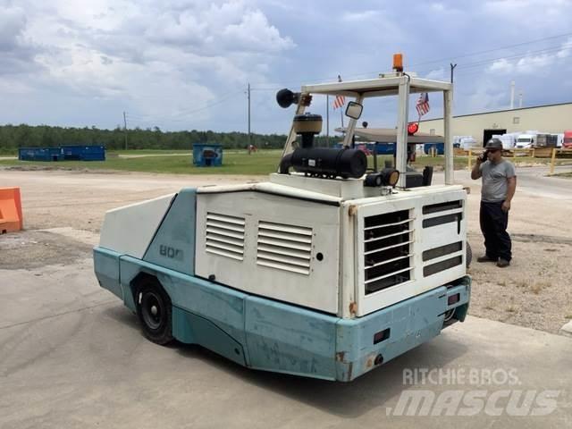 Tennant 800 Indoor sweepers