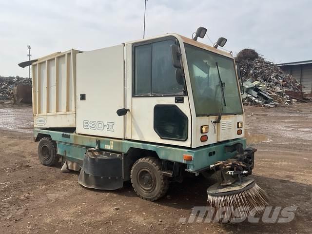Tennant 803-II Sweeper trucks