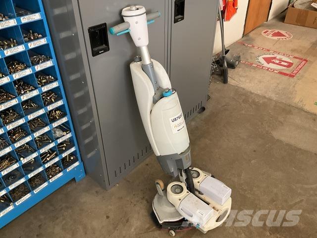 Tennant IMOPXL Scrubber dryers