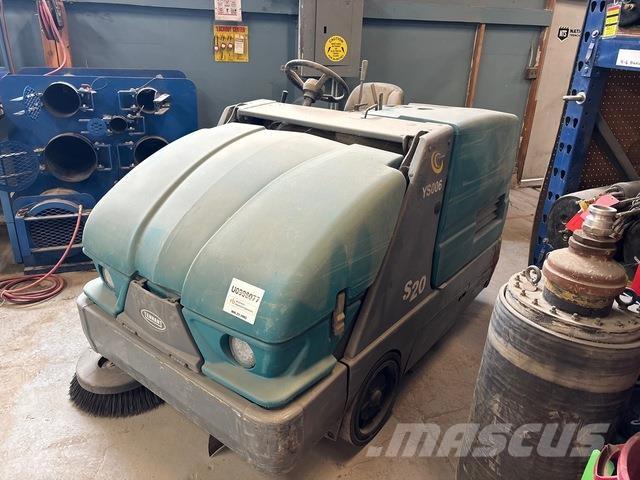 Tennant S20 Indoor sweepers