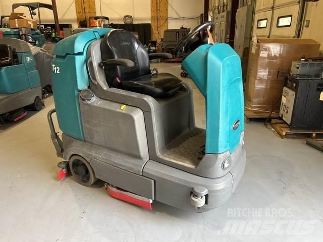 Tennant T12 Scrubber dryers