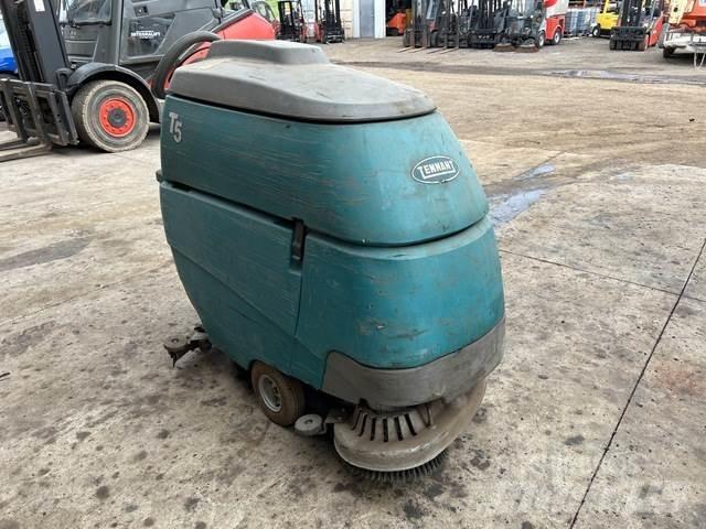  Tennent T5 Indoor sweepers