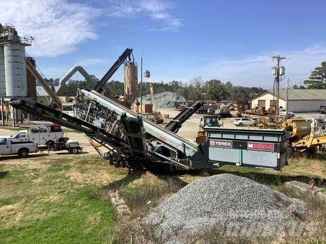 Terex M2100-3 Screeners