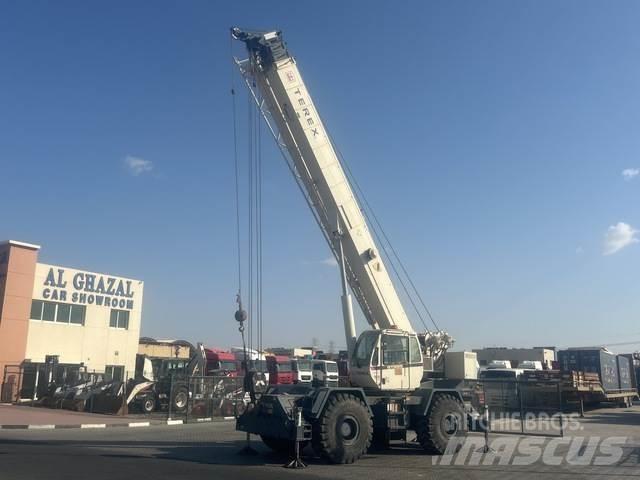 Terex RT555 Rough terrain cranes