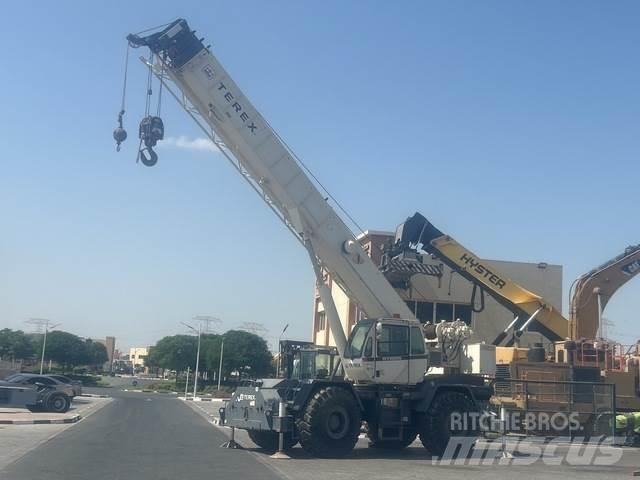 Terex RT555 Rough terrain cranes