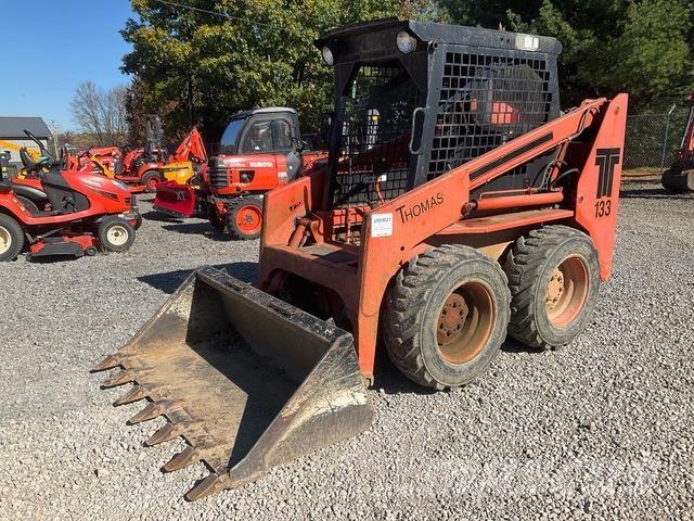 Thomas T133 Skid steer loaders