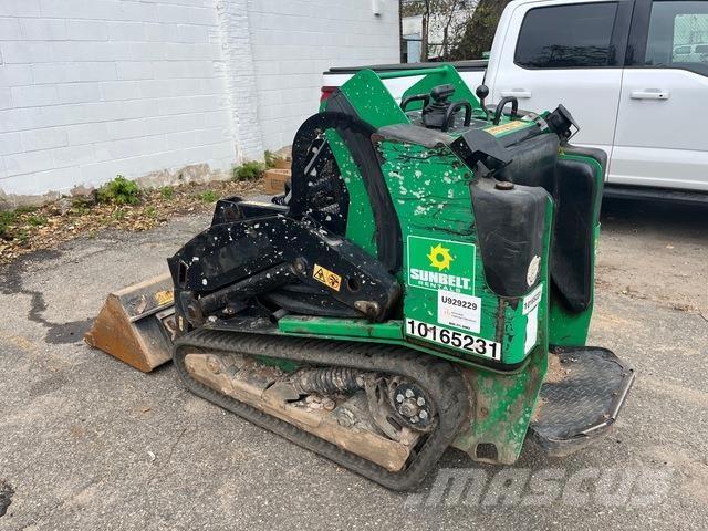 Toro 22327G Skid steer loaders