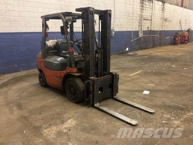 Toyota 7FGU25 Other