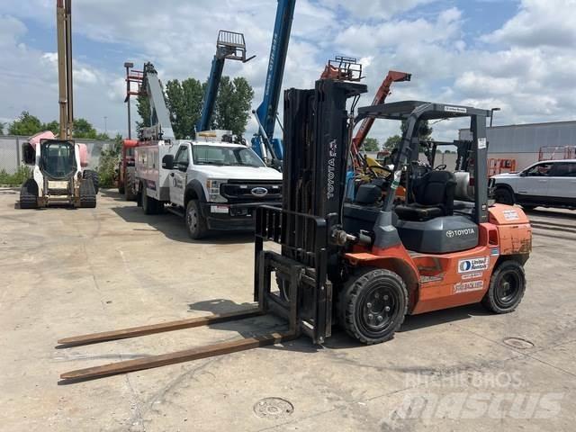 Toyota 7FGU35 Other